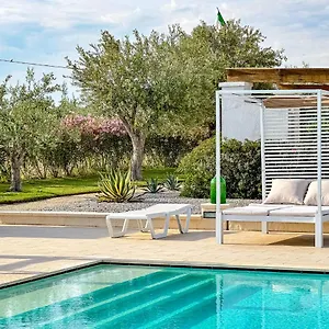 Bed & Breakfast Dimora Calauriia - Adults Only, Noto